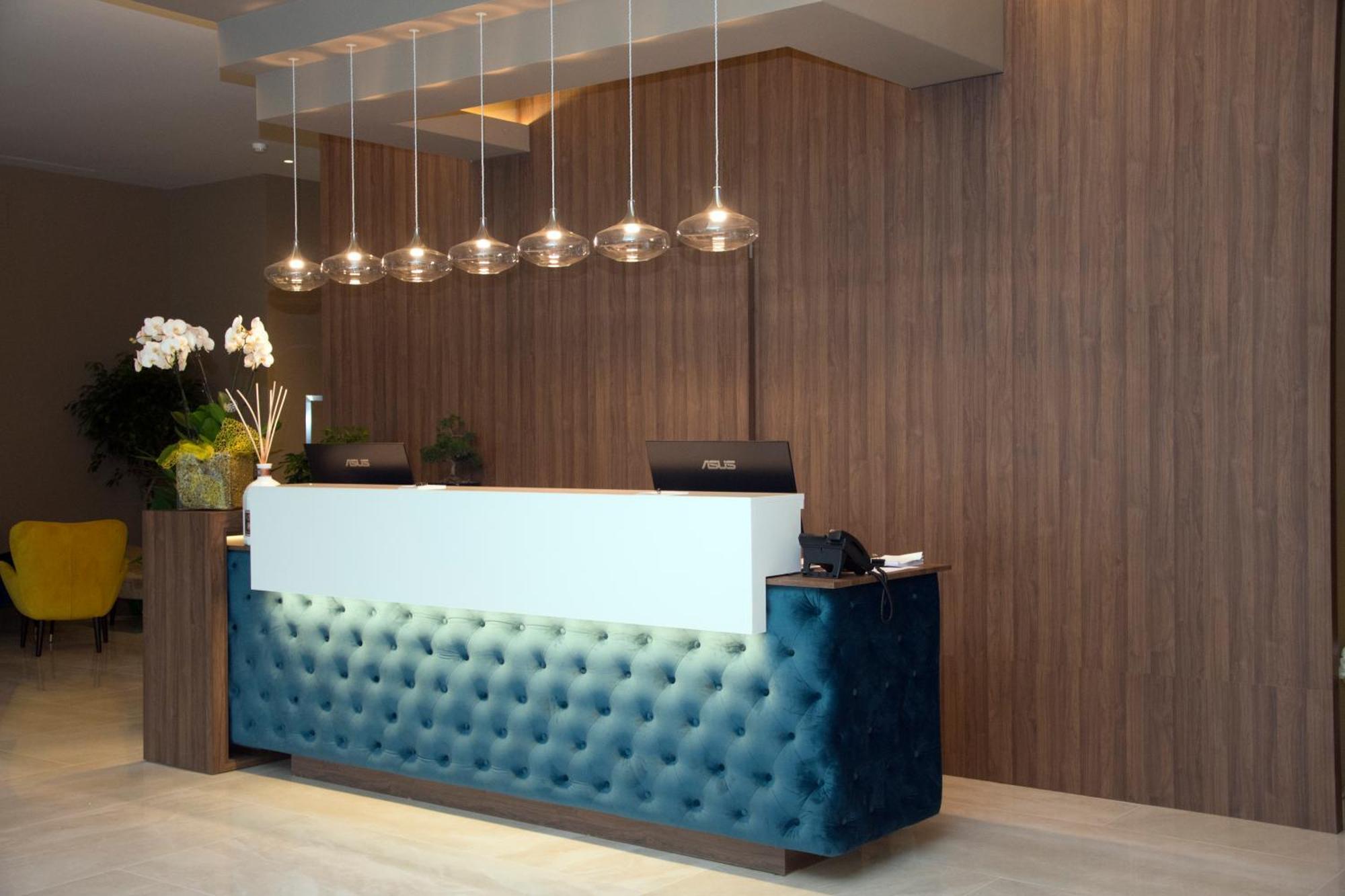 Hotel Commercio บัตตีปาลเลีย ภายนอก รูปภาพ