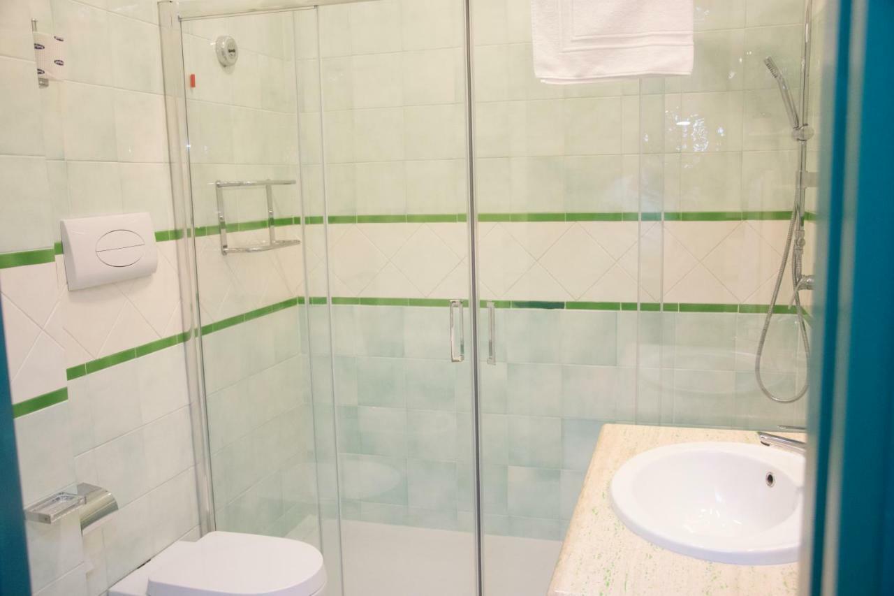 Hotel Commercio บัตตีปาลเลีย ภายนอก รูปภาพ